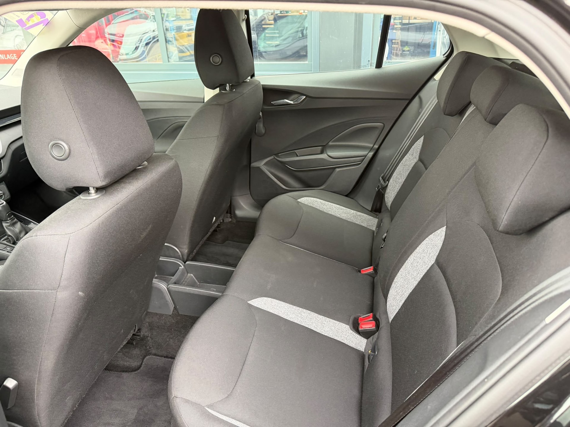 SKODA Fabia 1.0 MPI Active-image-6
