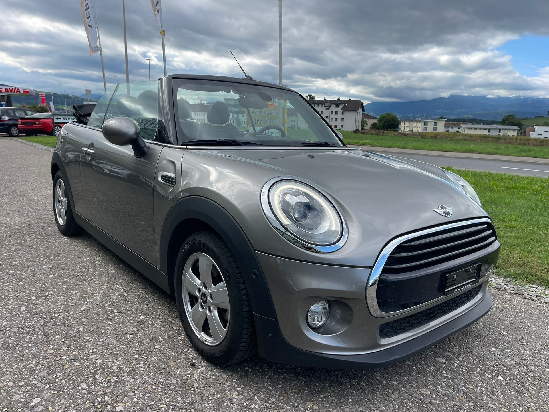 MINI Cooper Cabriolet Steptronic-image-3