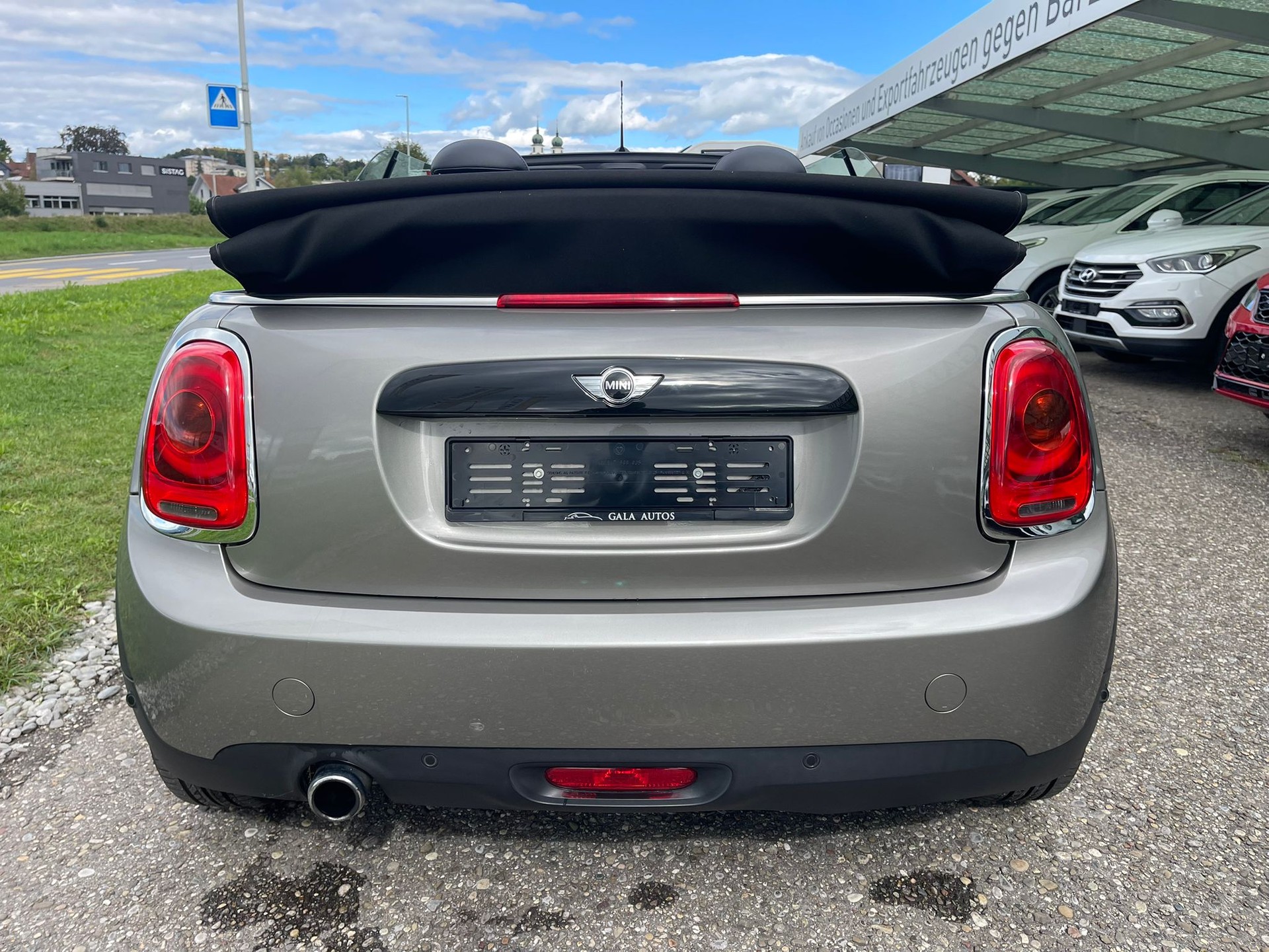 MINI Cooper Cabriolet Steptronic-image-10