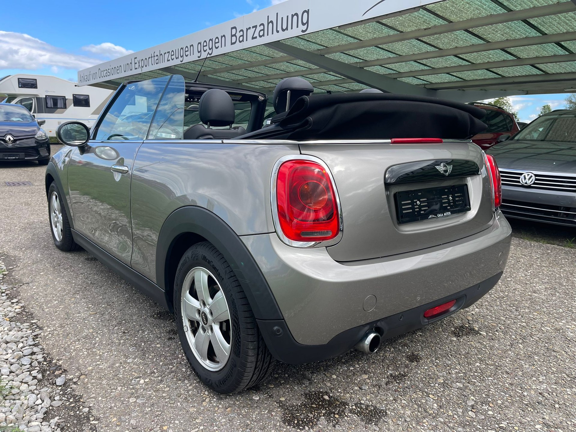 MINI Cooper Cabriolet Steptronic-image-8