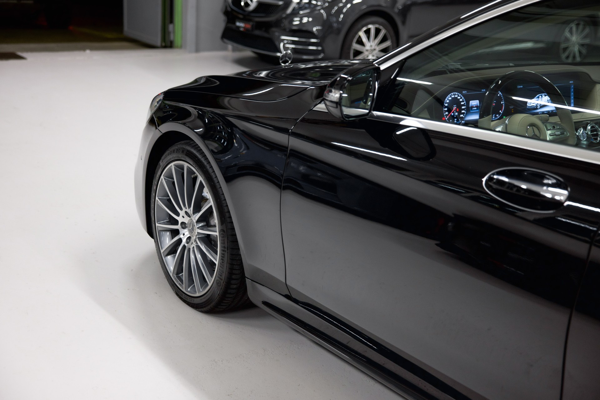 MERCEDES-BENZ S 350 d AMG Line 4matic lang-image-14