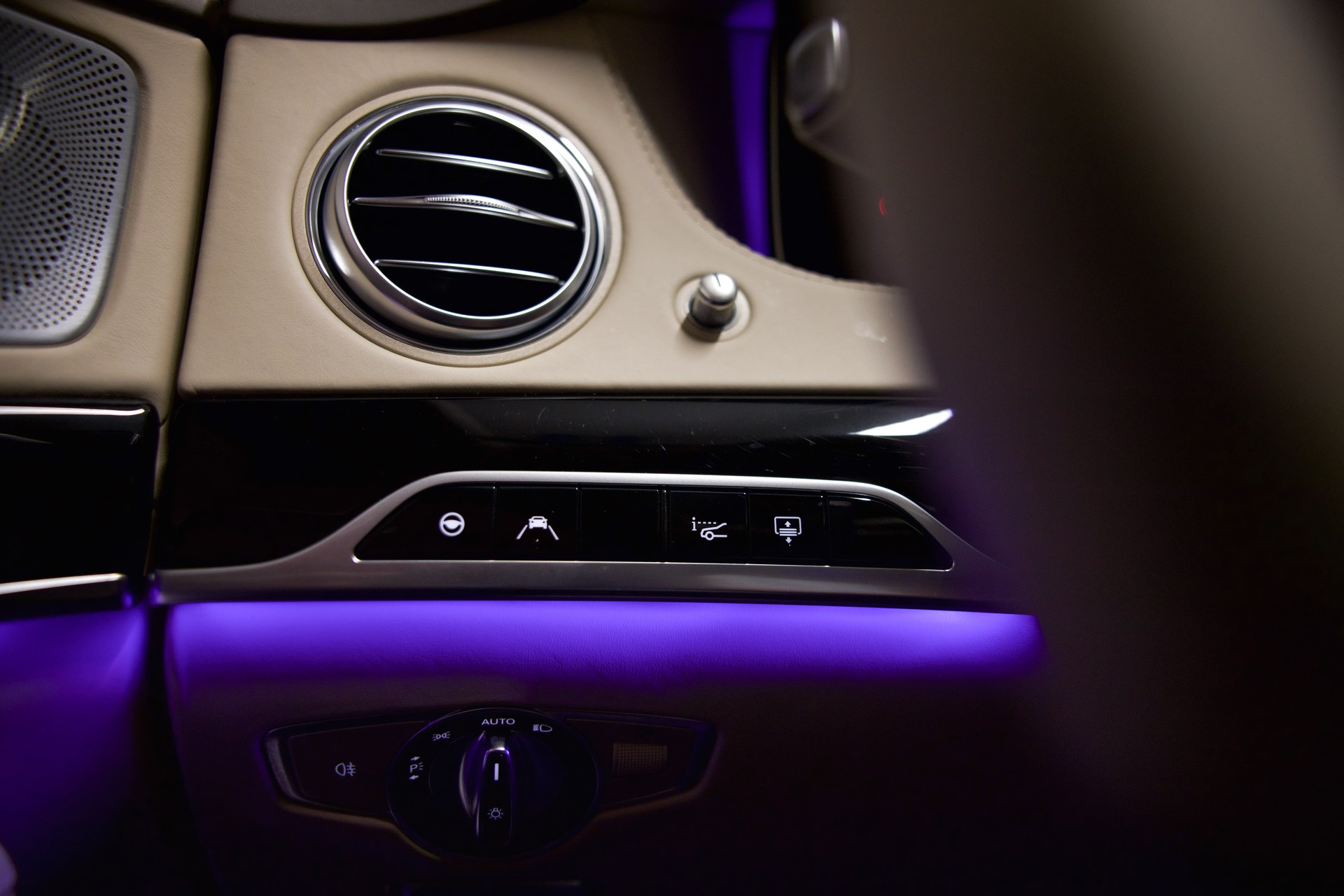 MERCEDES-BENZ S 350 d AMG Line 4matic lang-image-33