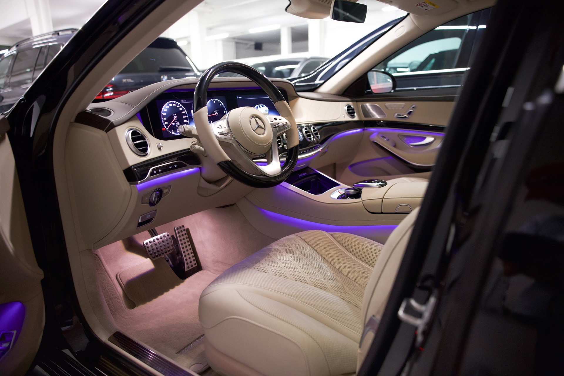 MERCEDES-BENZ S 350 d AMG Line 4matic lang-image-17