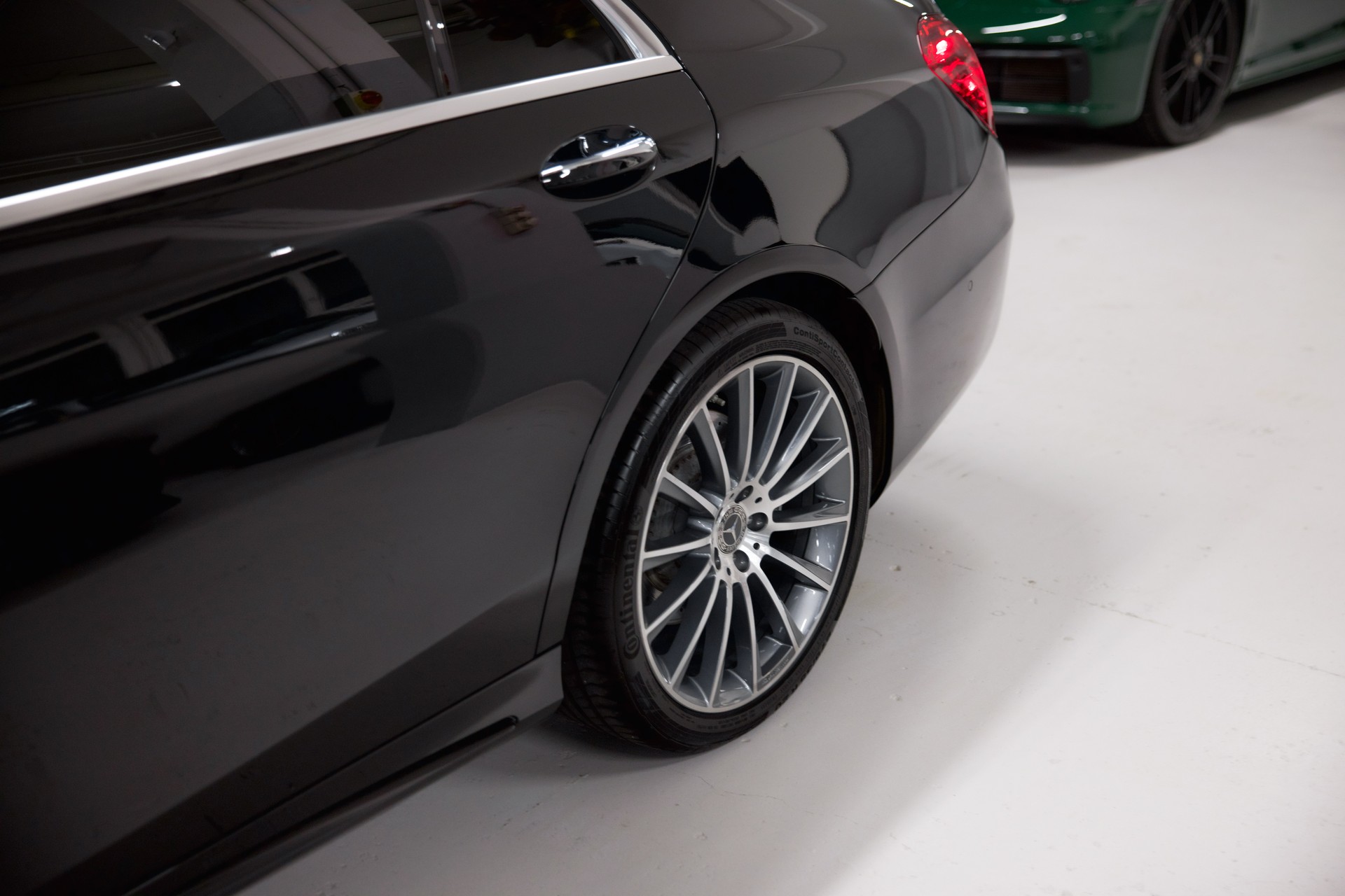 MERCEDES-BENZ S 350 d AMG Line 4matic lang-image-15