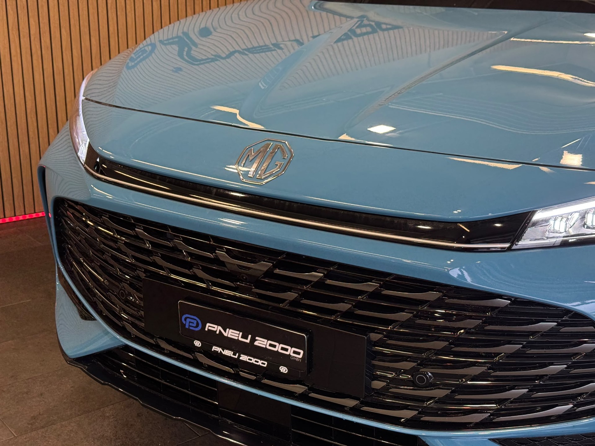 MG HS 1.5 T PHEV Luxury-image-3
