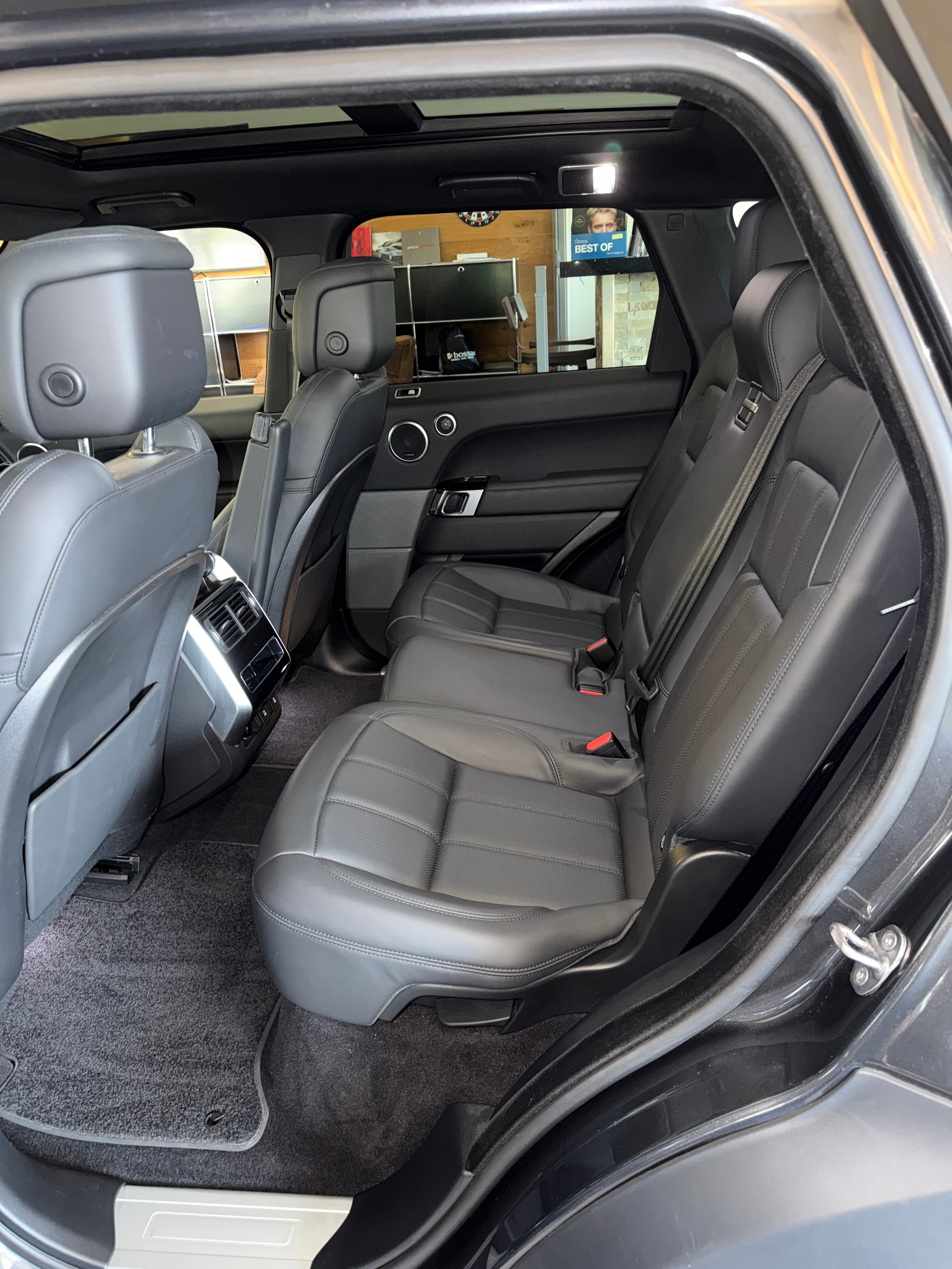 LAND ROVER Range Rover Sport D300 3.0D I6 MHEV HSE Dynamic Automatic-image-12