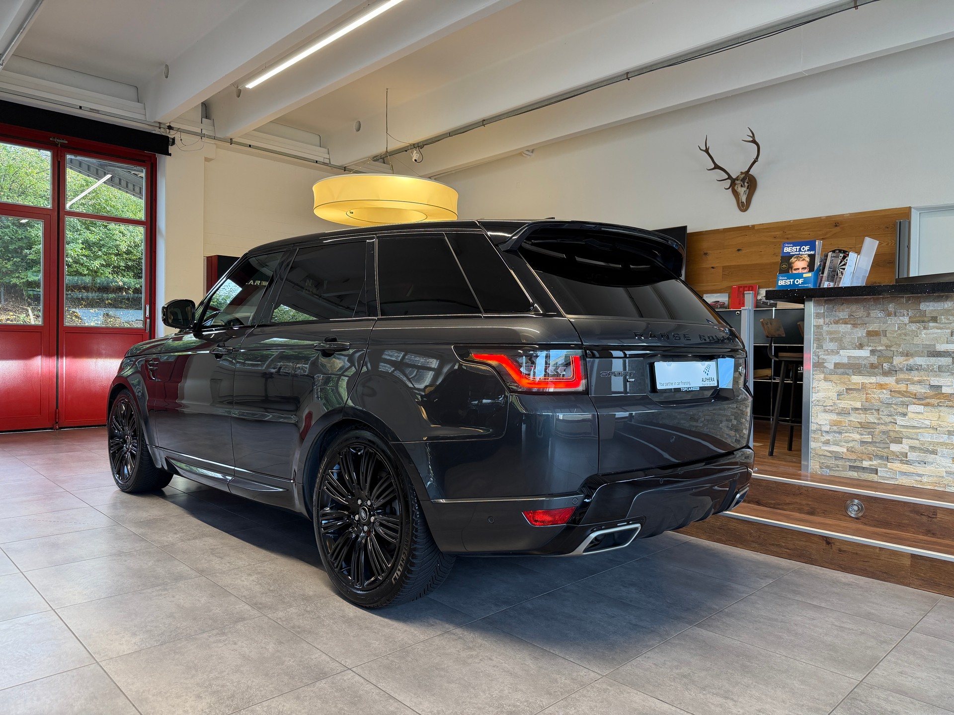 LAND ROVER Range Rover Sport D300 3.0D I6 MHEV HSE Dynamic Automatic-image-3
