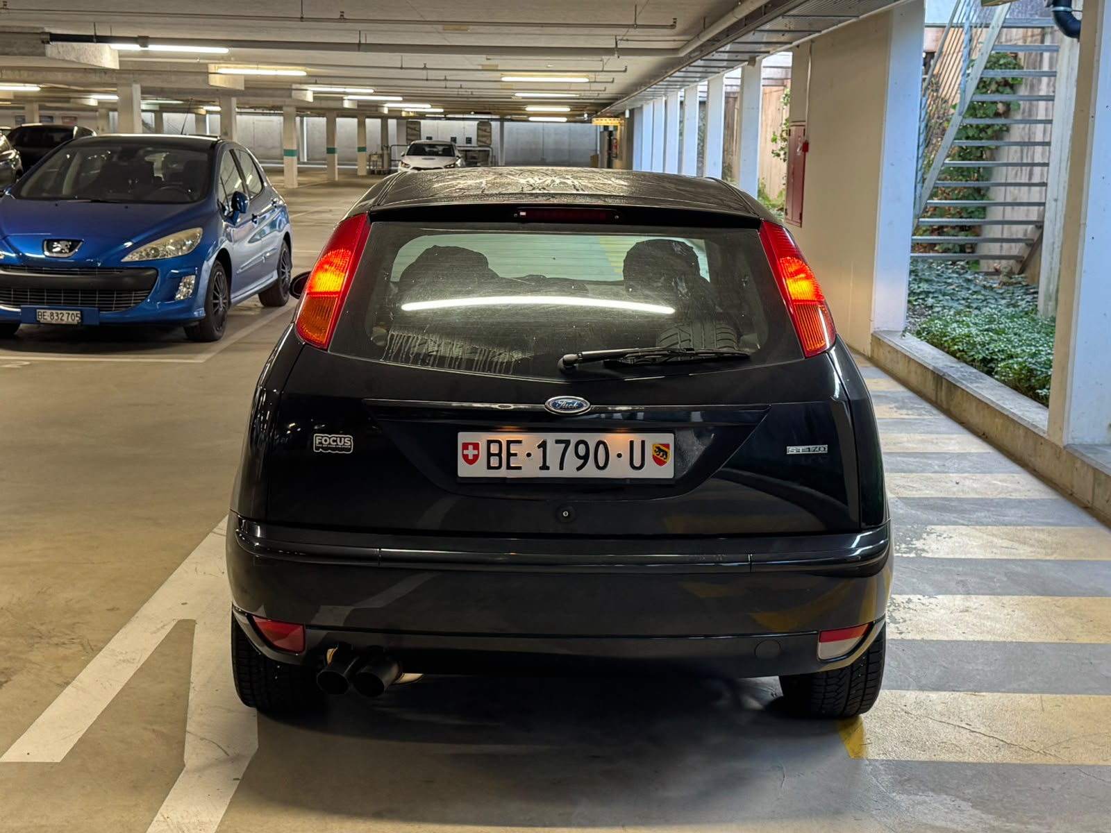 FORD Focus 2.0i 16V ST170-image-4
