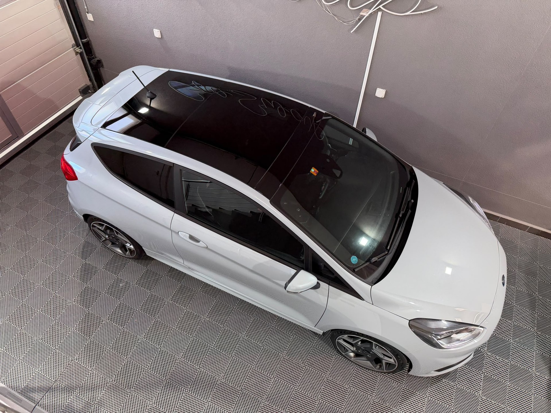 FORD Fiesta 1.5 SCTi ST - Pack Peformance - Toit ouvrant - Recaro-image-4