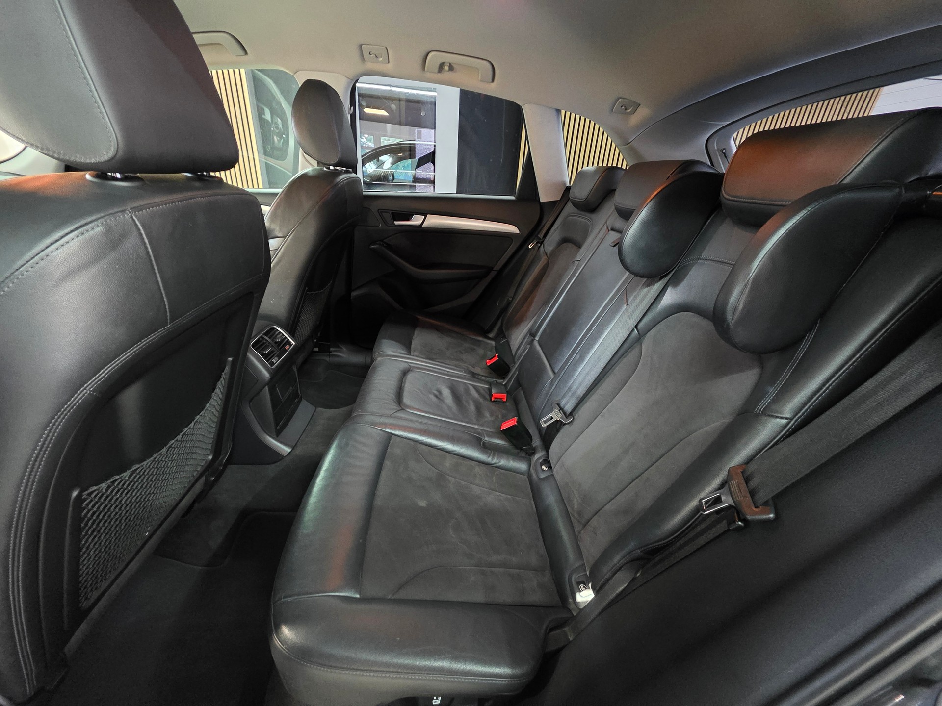 AUDI Q5 3.0 TDI quattro S-tronic-image-13