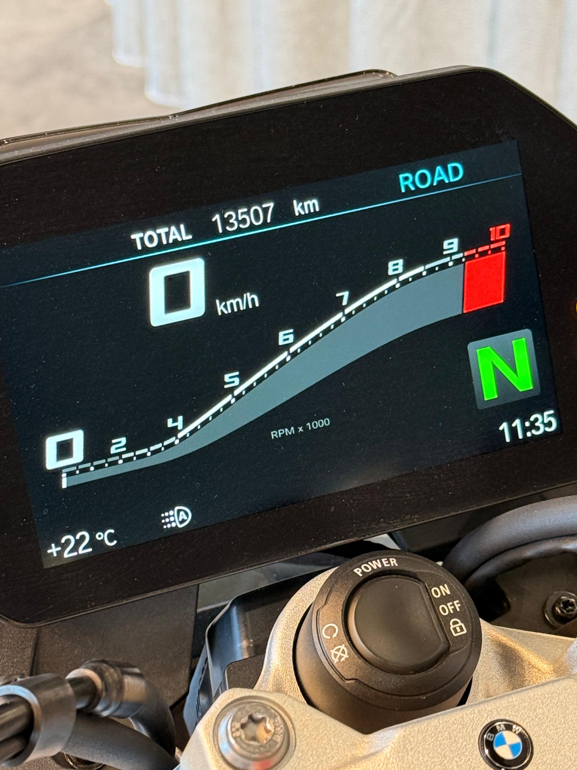 BMW F 900 R ABS-image-11