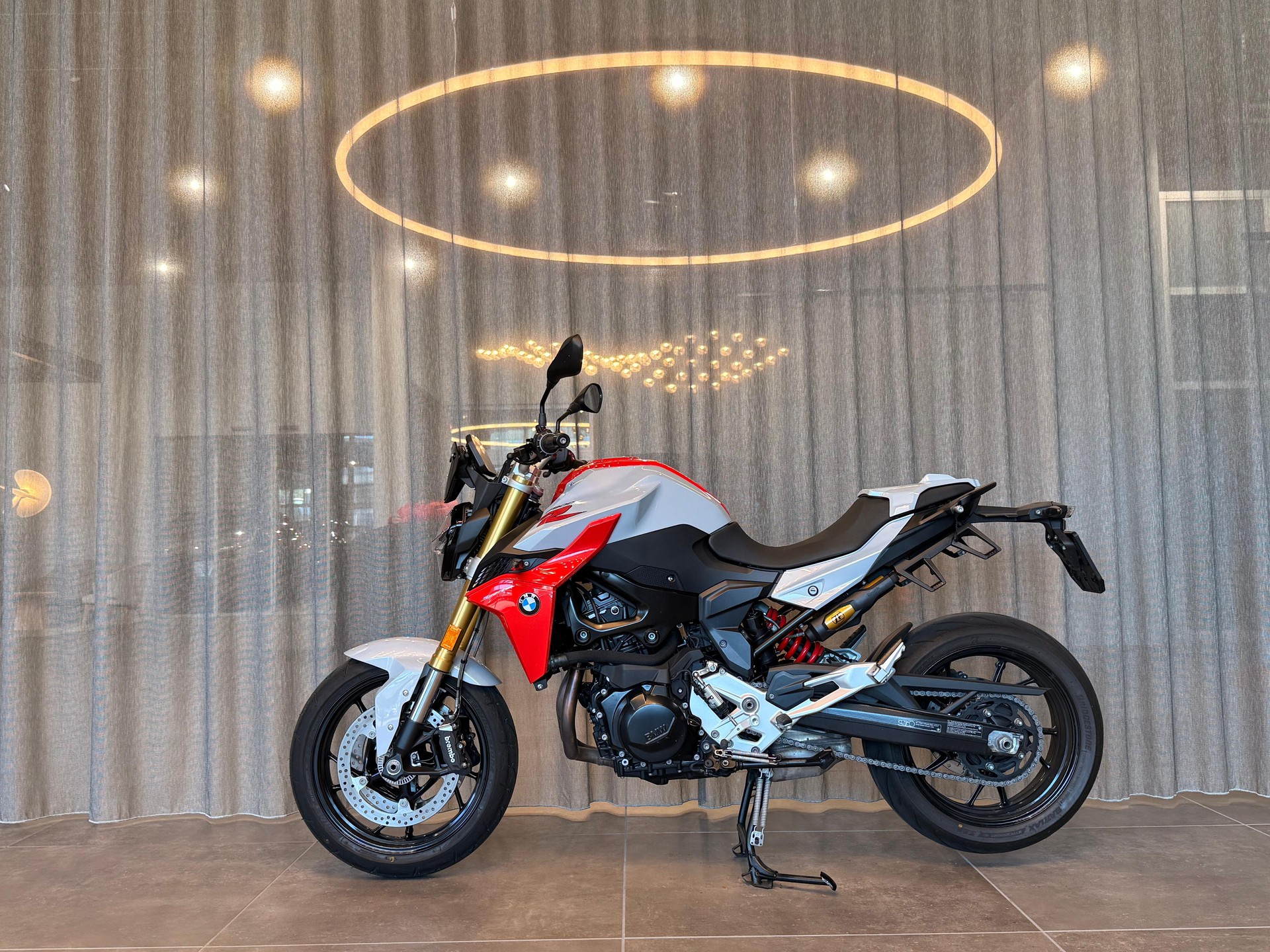 BMW F 900 R ABS-showroom-element-1