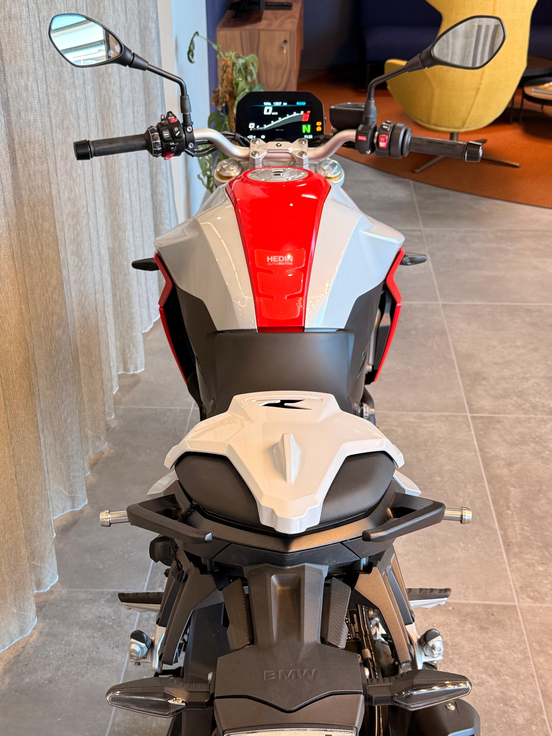 BMW F 900 R ABS-image-5