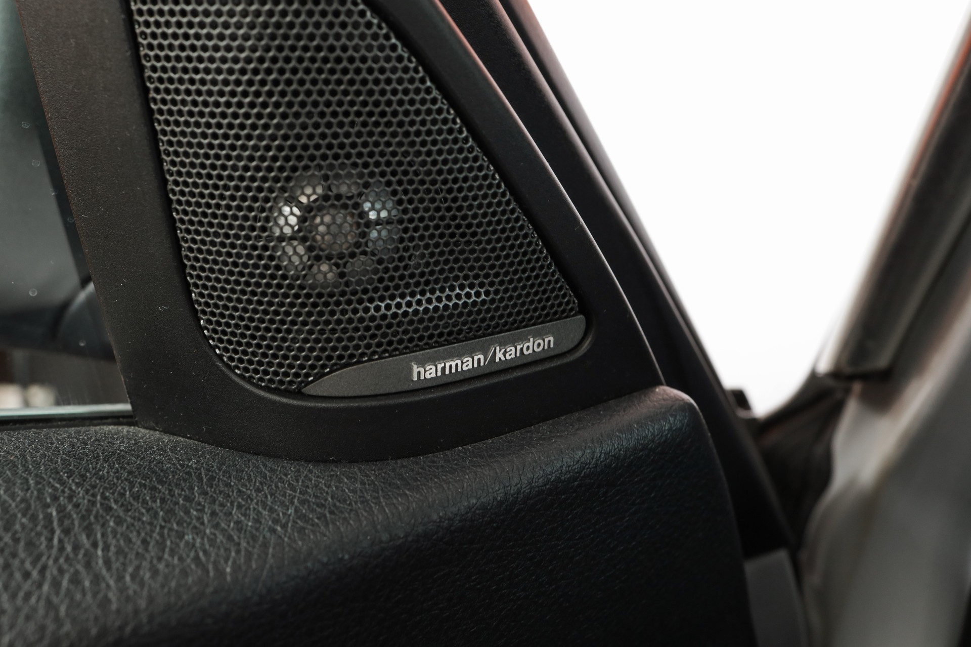 BMW 330d xDrive Touring Sport Line Steptronic • Pack Swiss Premium-image-20