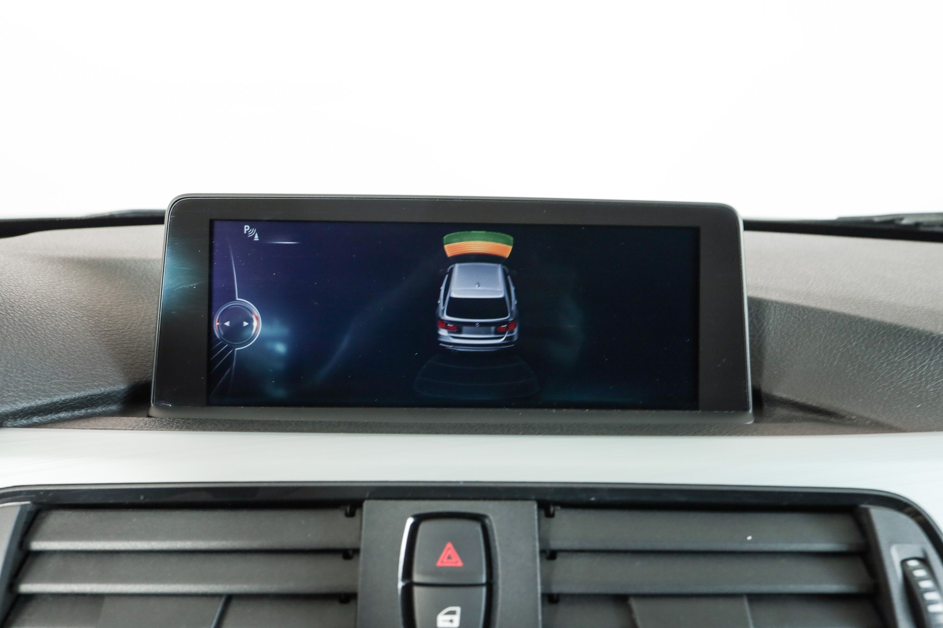 BMW 330d xDrive Touring Sport Line Steptronic • Pack Swiss Premium-image-16
