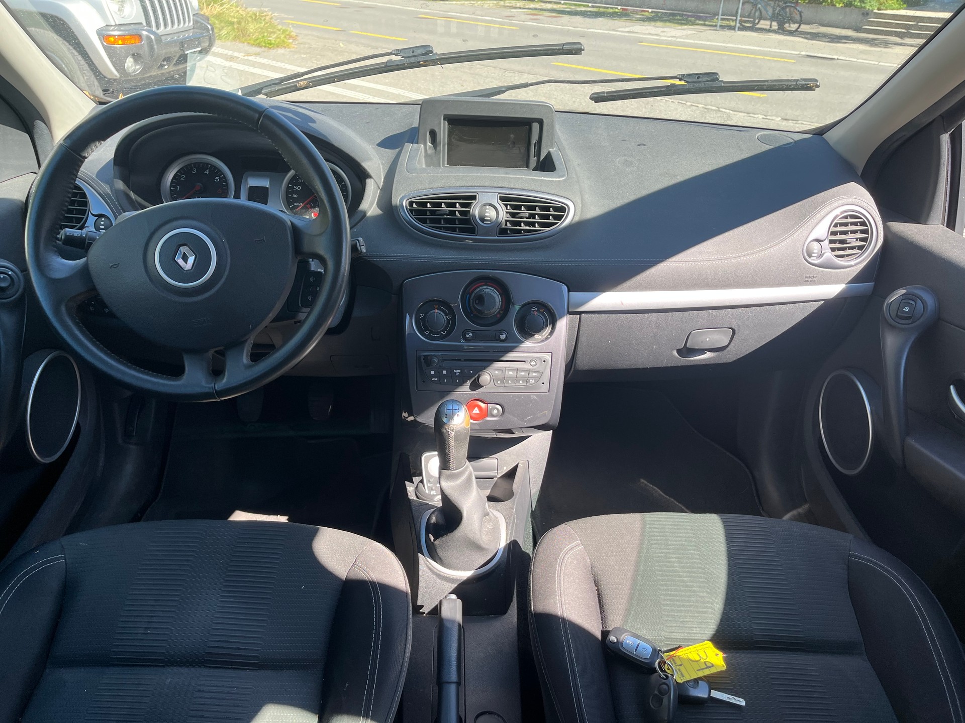 RENAULT Clio 1.2 16V Turbo Exception-image-7