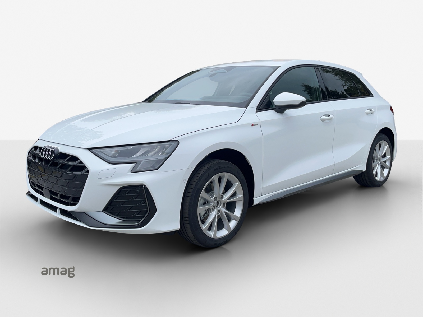 AUDI A3 Sportback TFSI 110 kW S line S tronic-image-0