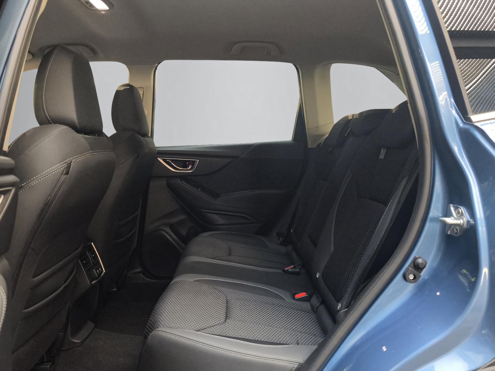SUBARU Forester Station 2.0i e-Boxer Swiss Plus-image-9