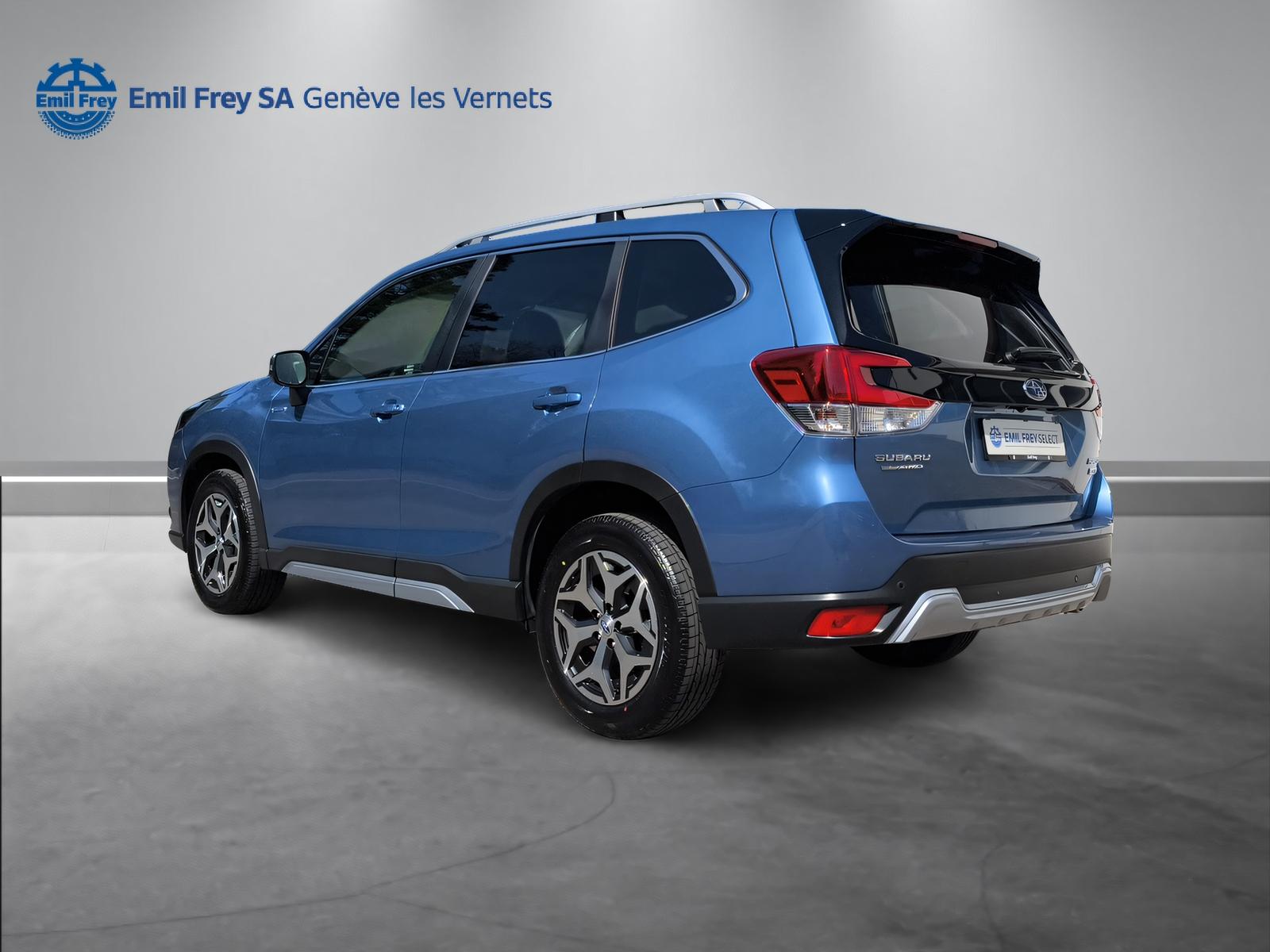 SUBARU Forester Station 2.0i e-Boxer Swiss Plus-image-7