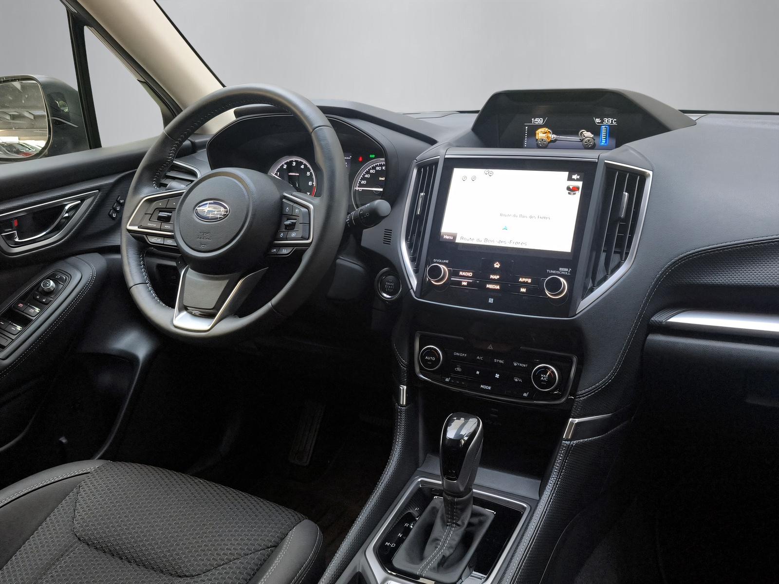 SUBARU Forester Station 2.0i e-Boxer Swiss Plus-image-12