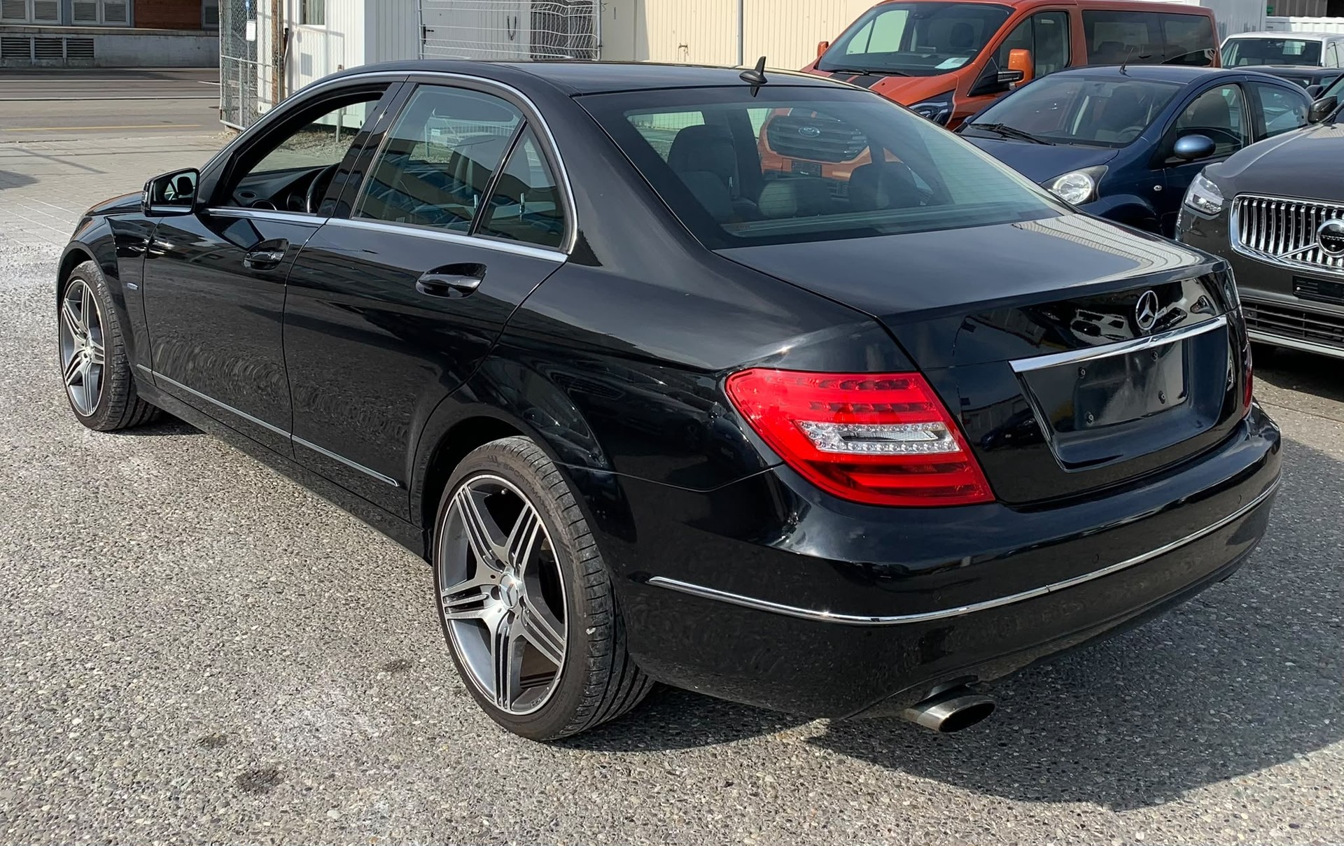 MERCEDES-BENZ C 220 CDI Limousine (Klimatronik * Alufelgen * Sensoren * Sport Lenkrad * Leder * Navigation * BO5)-image-5