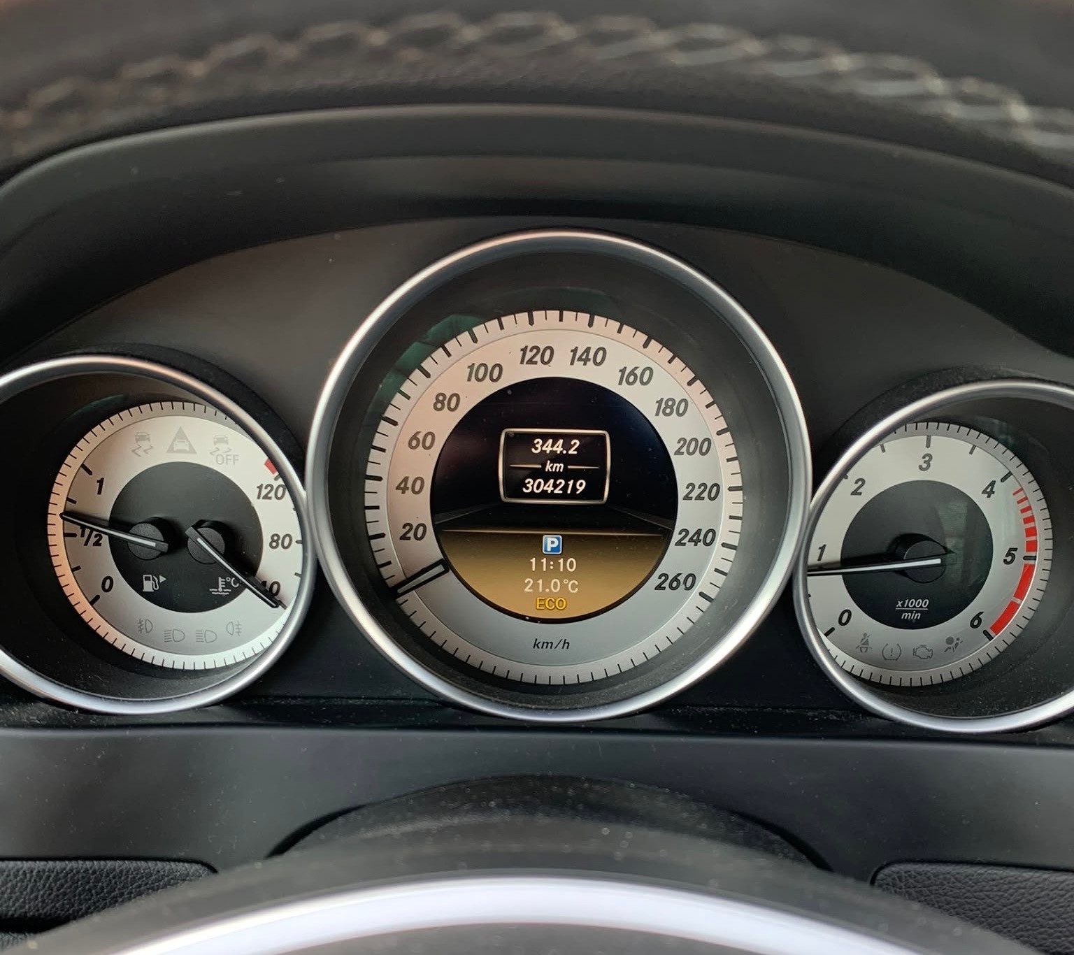 MERCEDES-BENZ C 220 CDI Limousine (Klimatronik * Alufelgen * Sensoren * Sport Lenkrad * Leder * Navigation * BO5)-image-8