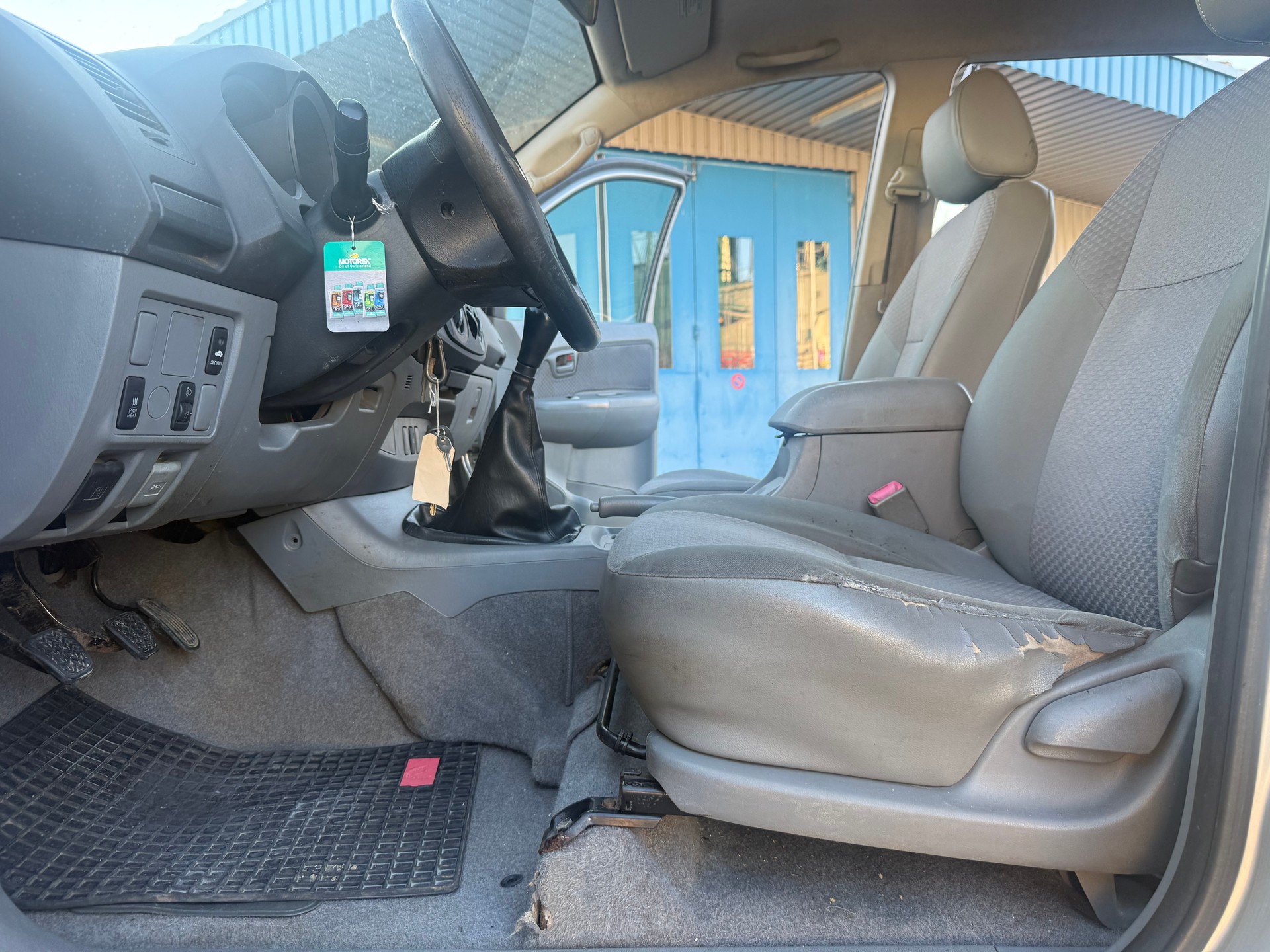 TOYOTA Hilux 4x4 DoubleCab LineaLuna-image-6
