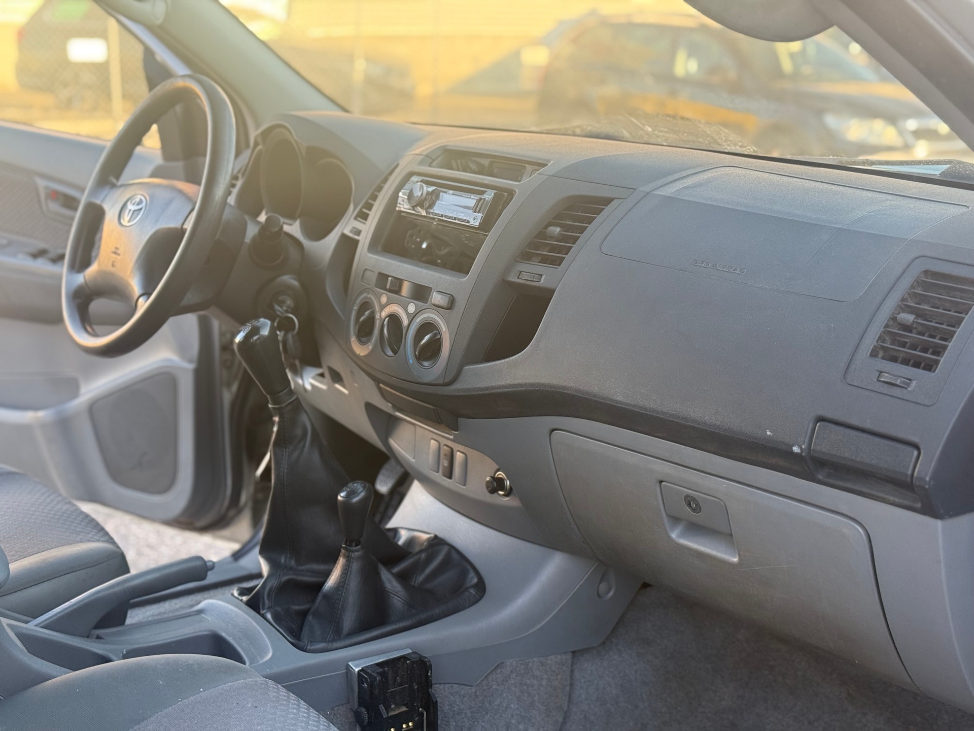 TOYOTA Hilux 4x4 DoubleCab LineaLuna-image-5