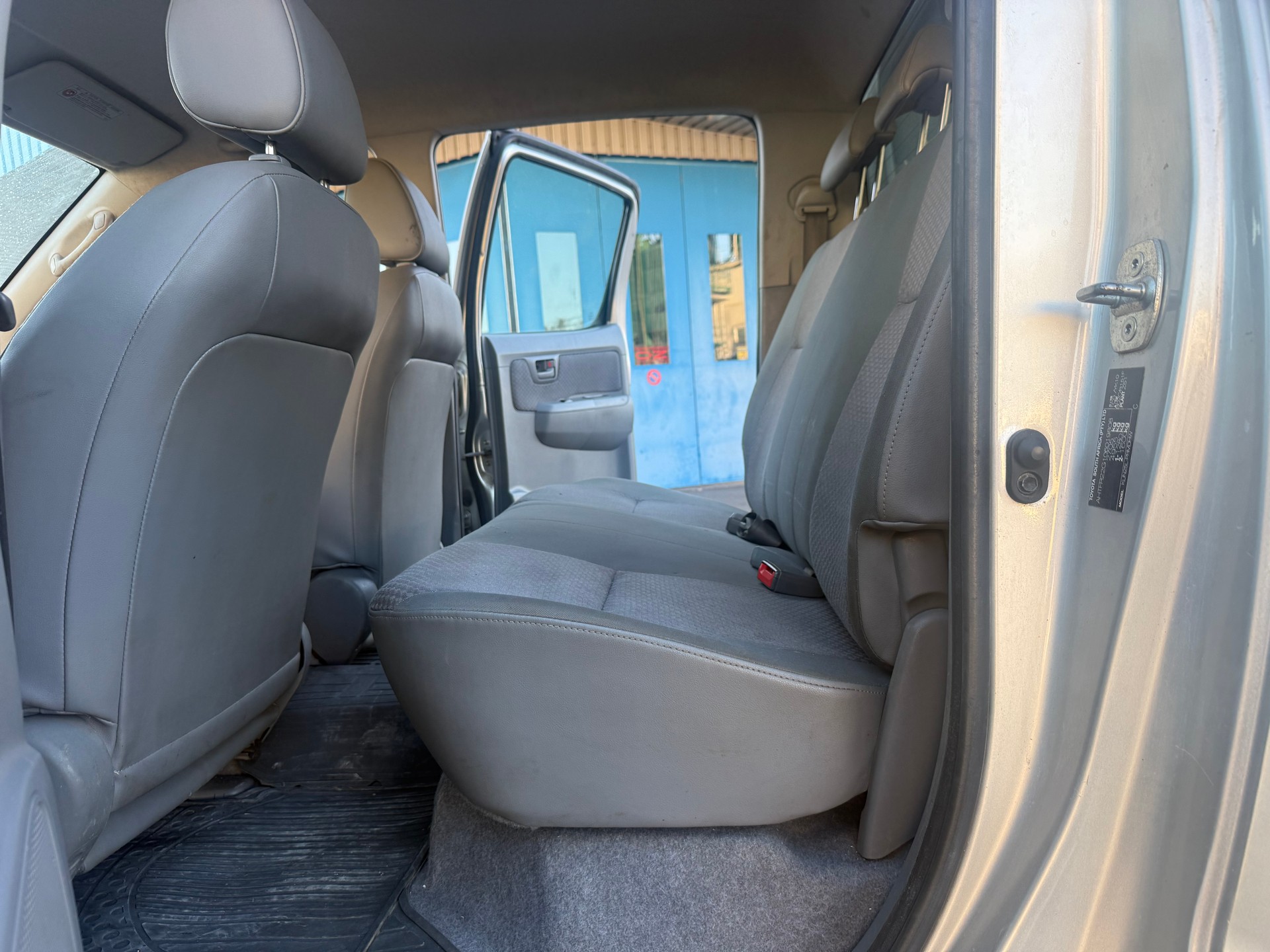 TOYOTA Hilux 4x4 DoubleCab LineaLuna-image-7