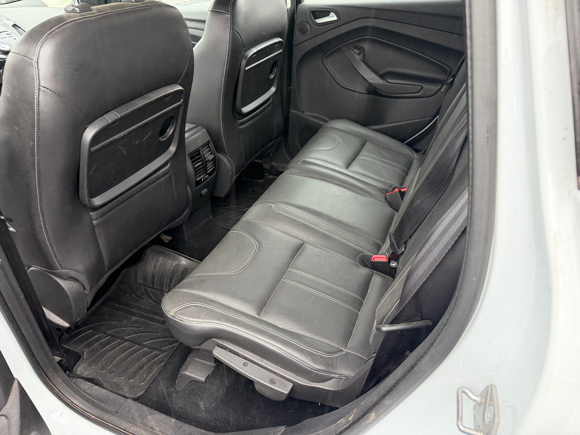 FORD Kuga 2.0 TDCi Titanium 4WD PowerShift-image-6