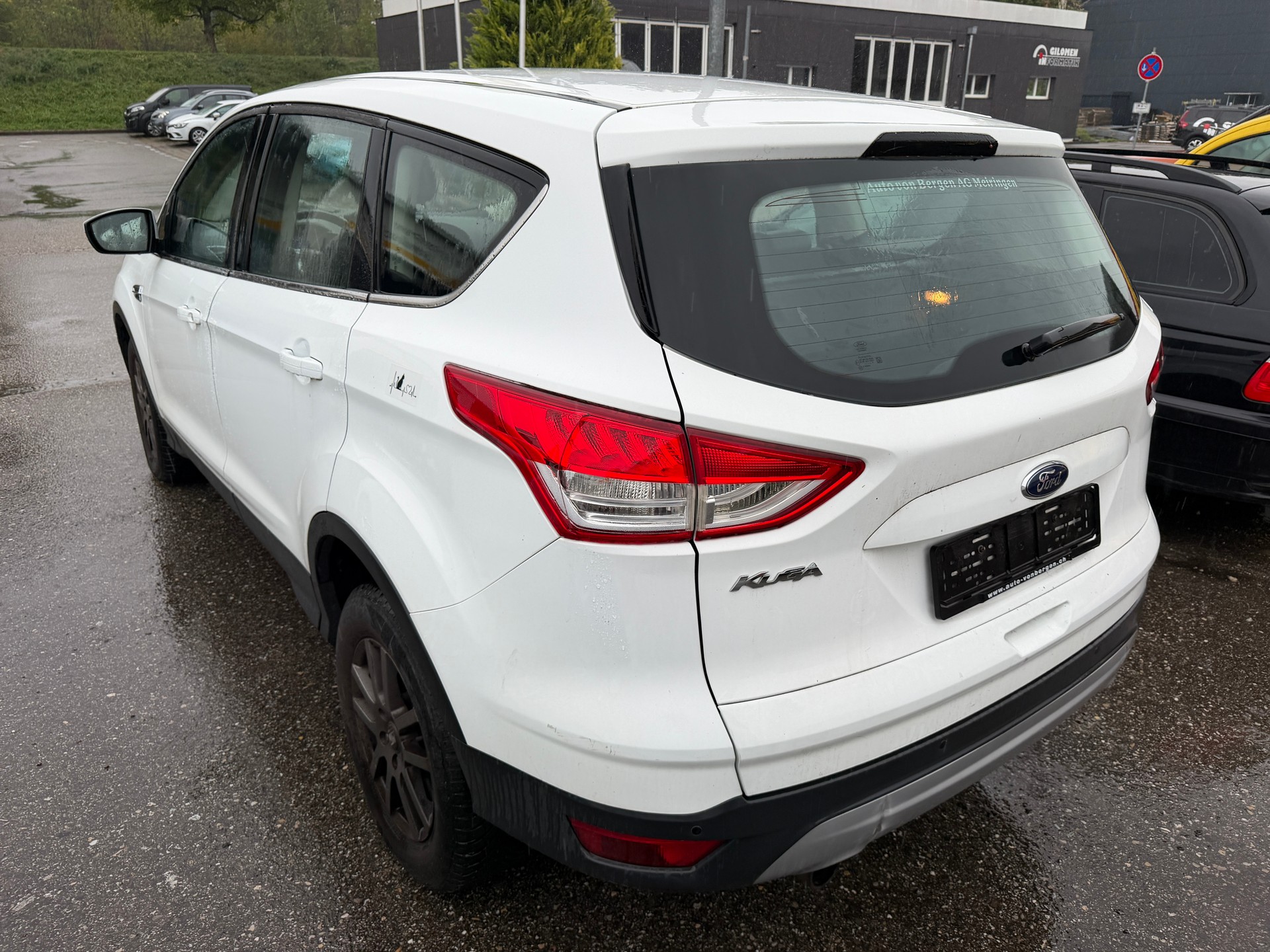 FORD Kuga 2.0 TDCi Titanium 4WD PowerShift-image-3