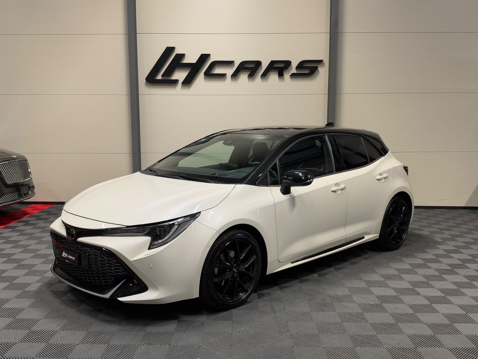 TOYOTA Corolla 1.8 HSD Active-image-0