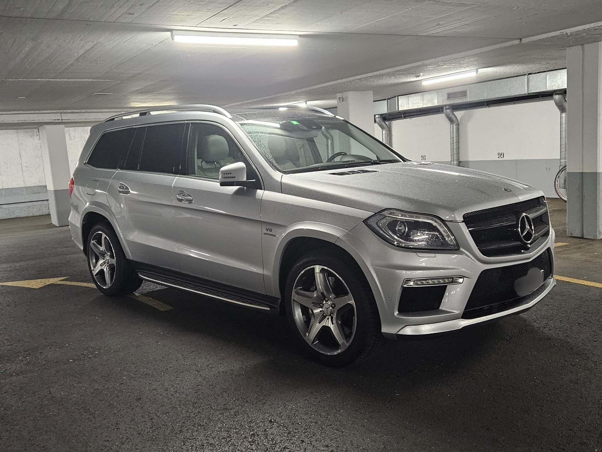 MERCEDES-BENZ GL 63 AMG 4Matic Speedshift Plus 7G-Tronic-image-5