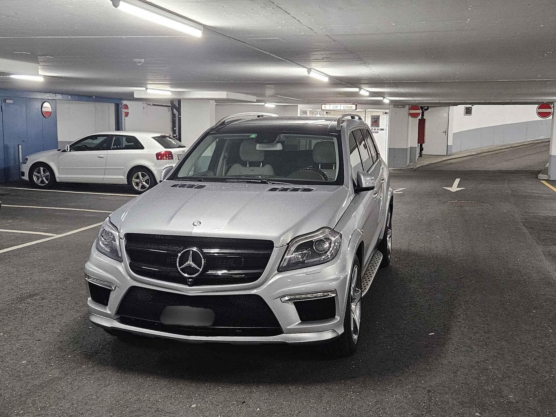 MERCEDES-BENZ GL 63 AMG 4Matic Speedshift Plus 7G-Tronic-image-1