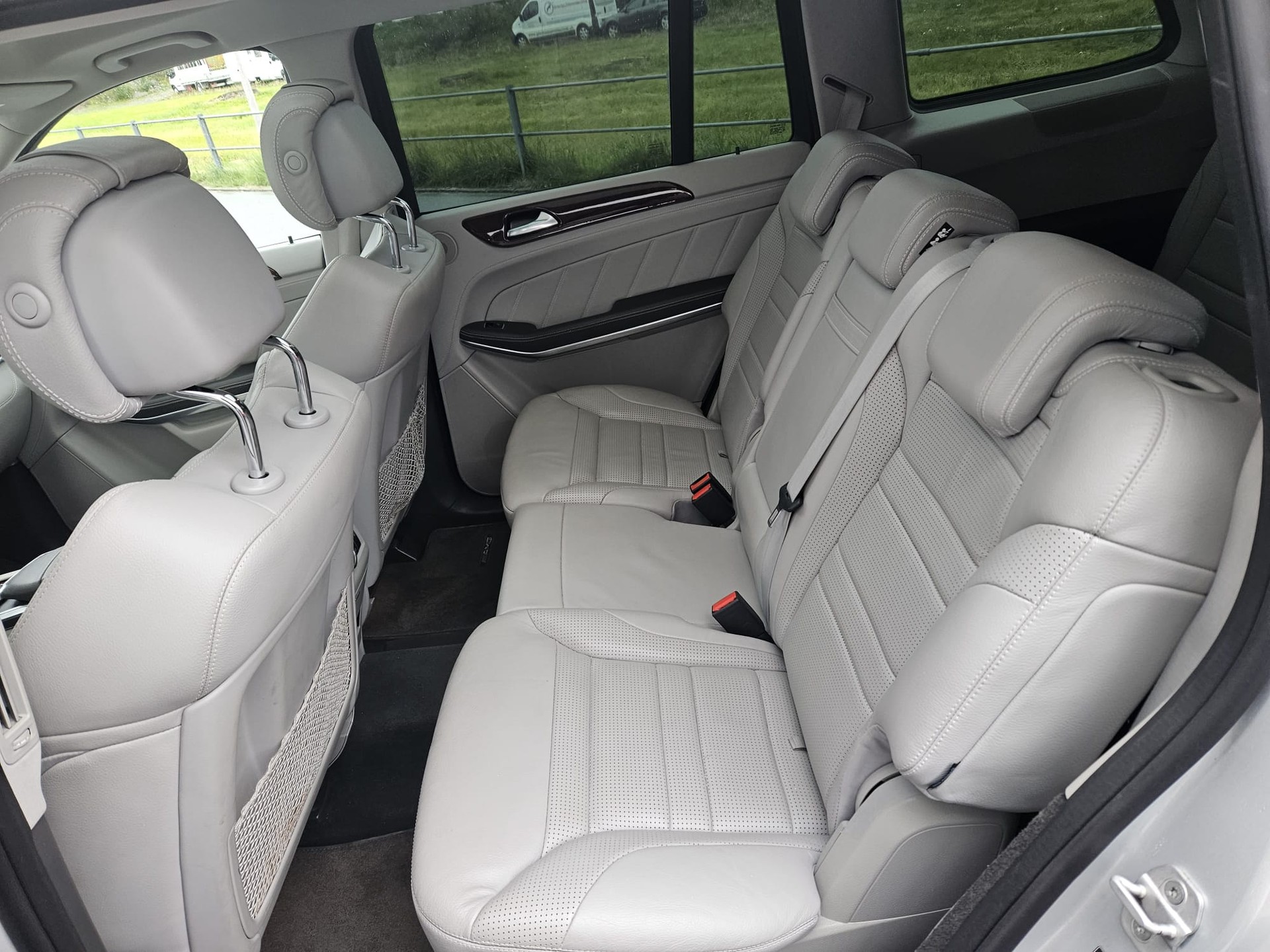 MERCEDES-BENZ GL 63 AMG 4Matic Speedshift Plus 7G-Tronic-image-7