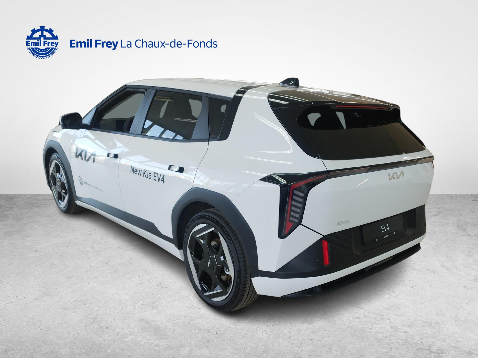 KIA EV4 81 kWh Earth+-image-2