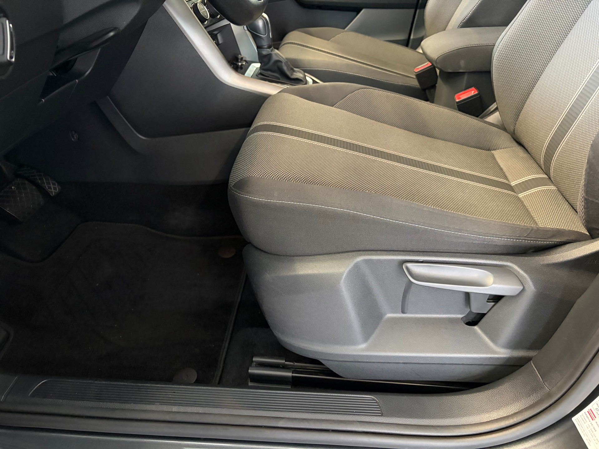 VW T-Roc 1.5 TSI EVO Advance DSG | Anhängerkupplung | Kamera | Winterpaket | Wireless App Connect |-image-21