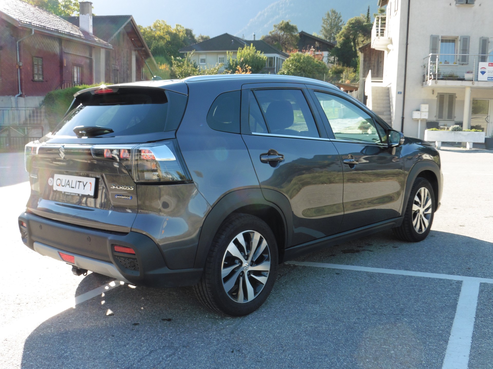SUZUKI S-Cross 1.5 Compact Top Hybrid-image-9