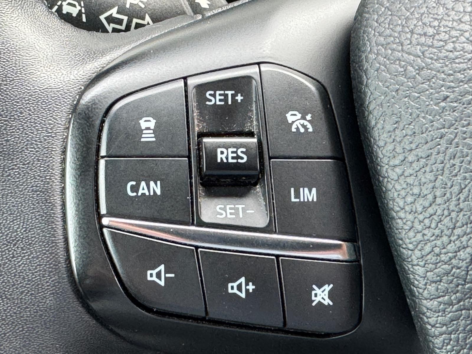 FORD E-Transit Van 350 L2 H2 Trend RWD 68kWh-image-11