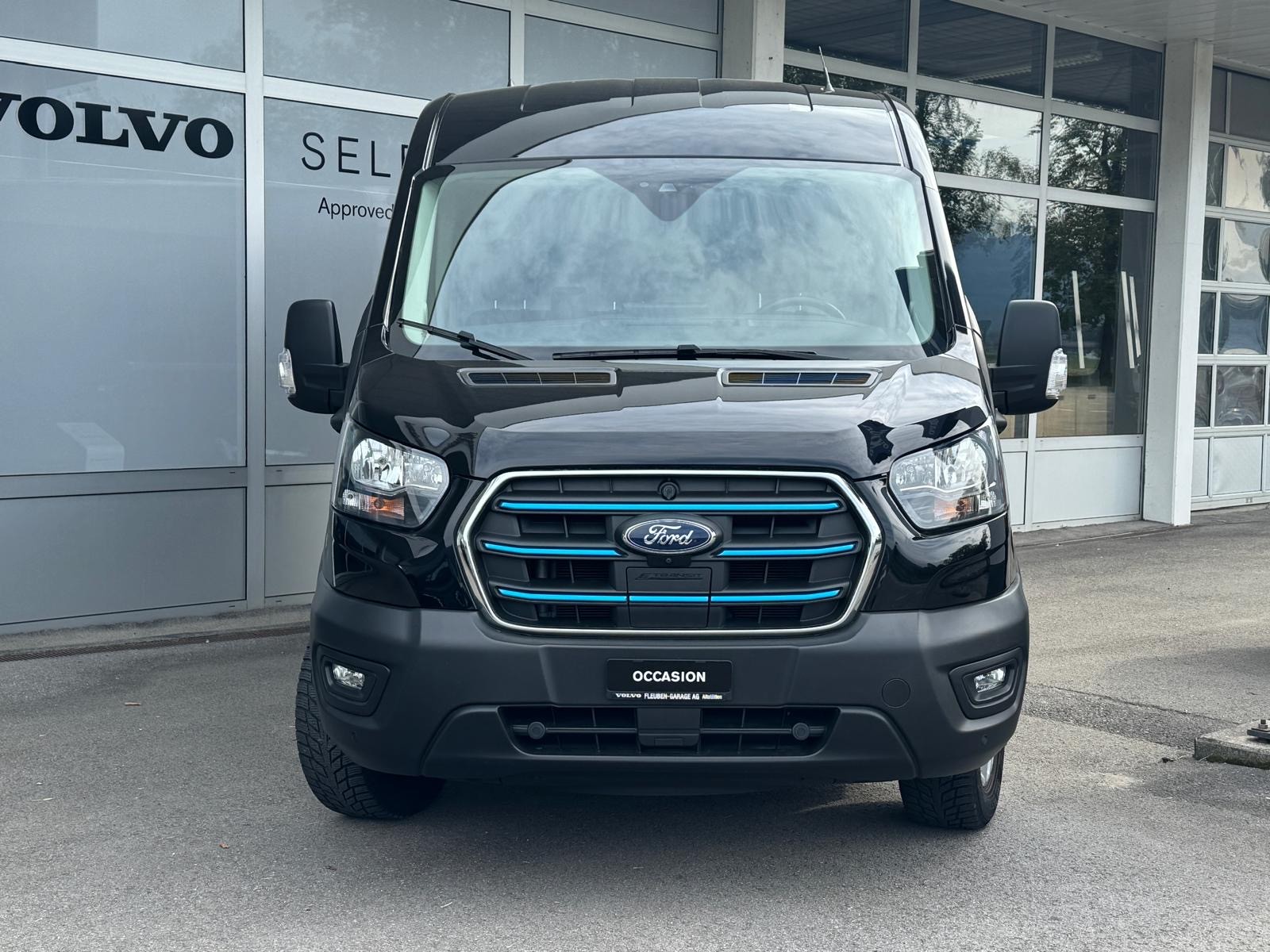 FORD E-Transit Van 350 L2 H2 Trend RWD 68kWh-image-26