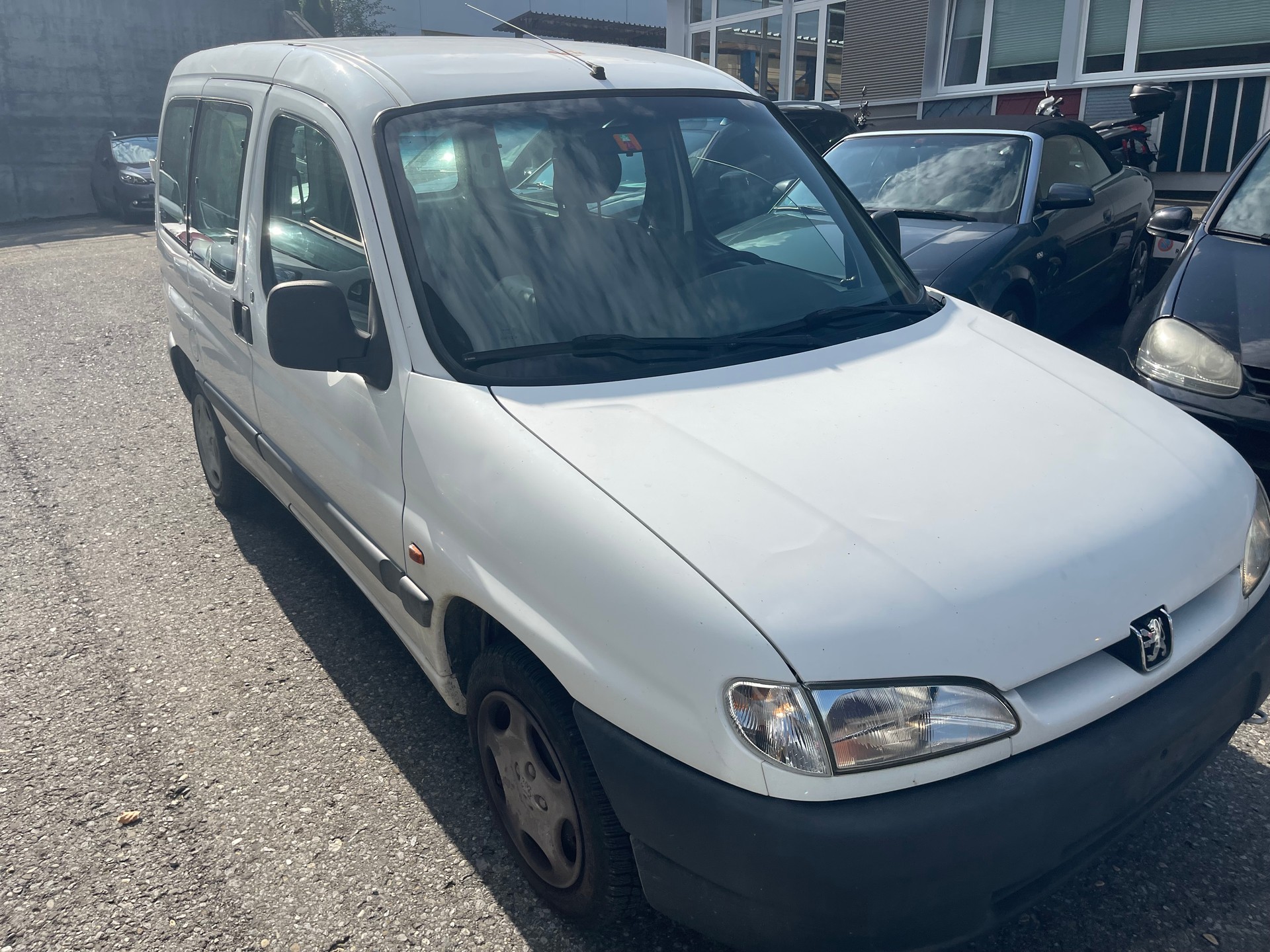 PEUGEOT Partner 1.4-image-1