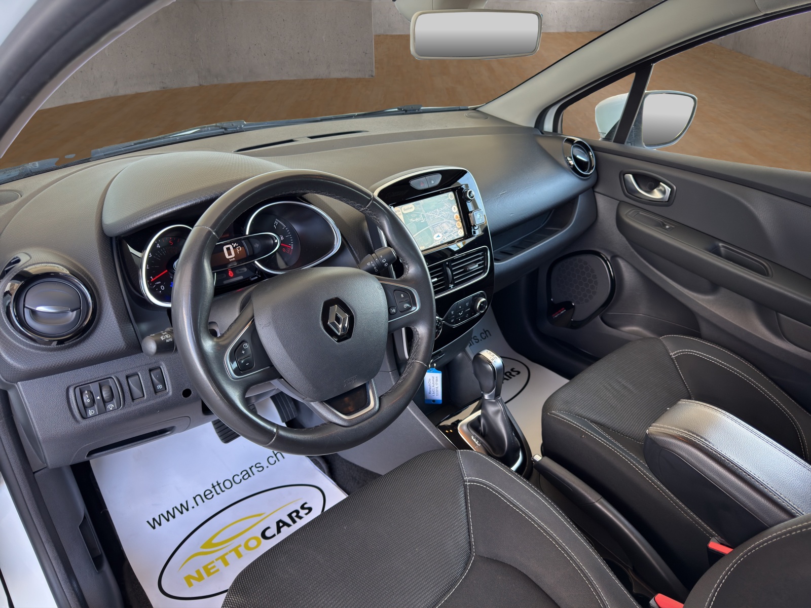 RENAULT Clio 1.5 dCi Intens EDC-image-8