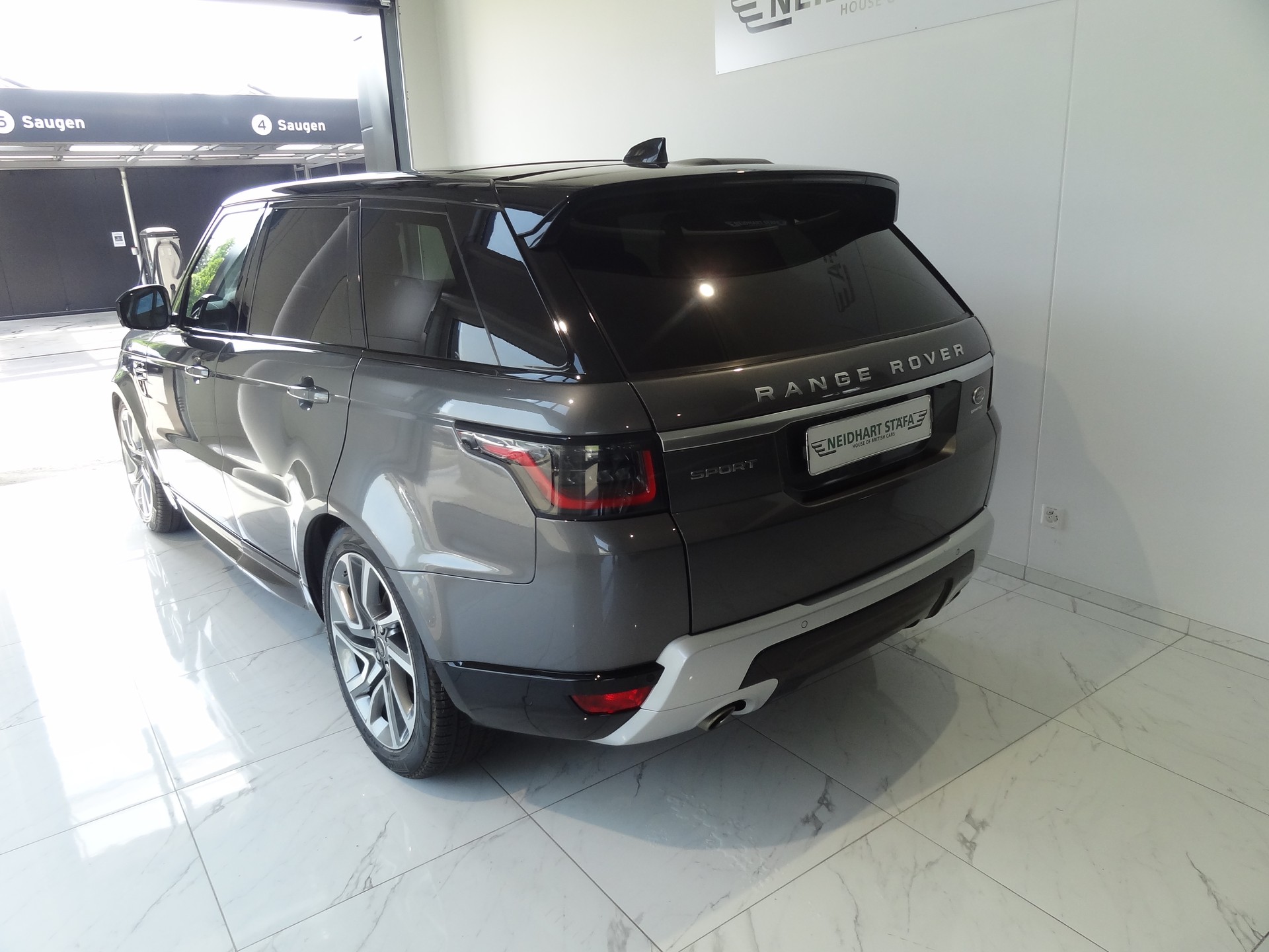 LAND ROVER Range Rover Sport 2.0 Si4 HSE Automatic-image-2