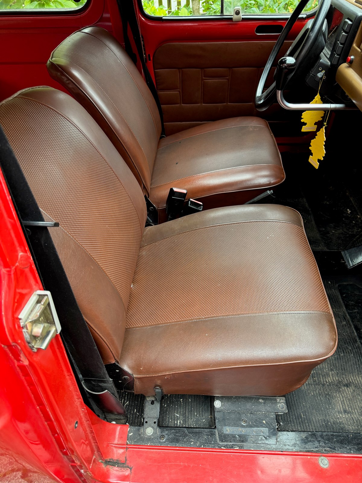 RENAULT R4 Fourgonnette-image-5
