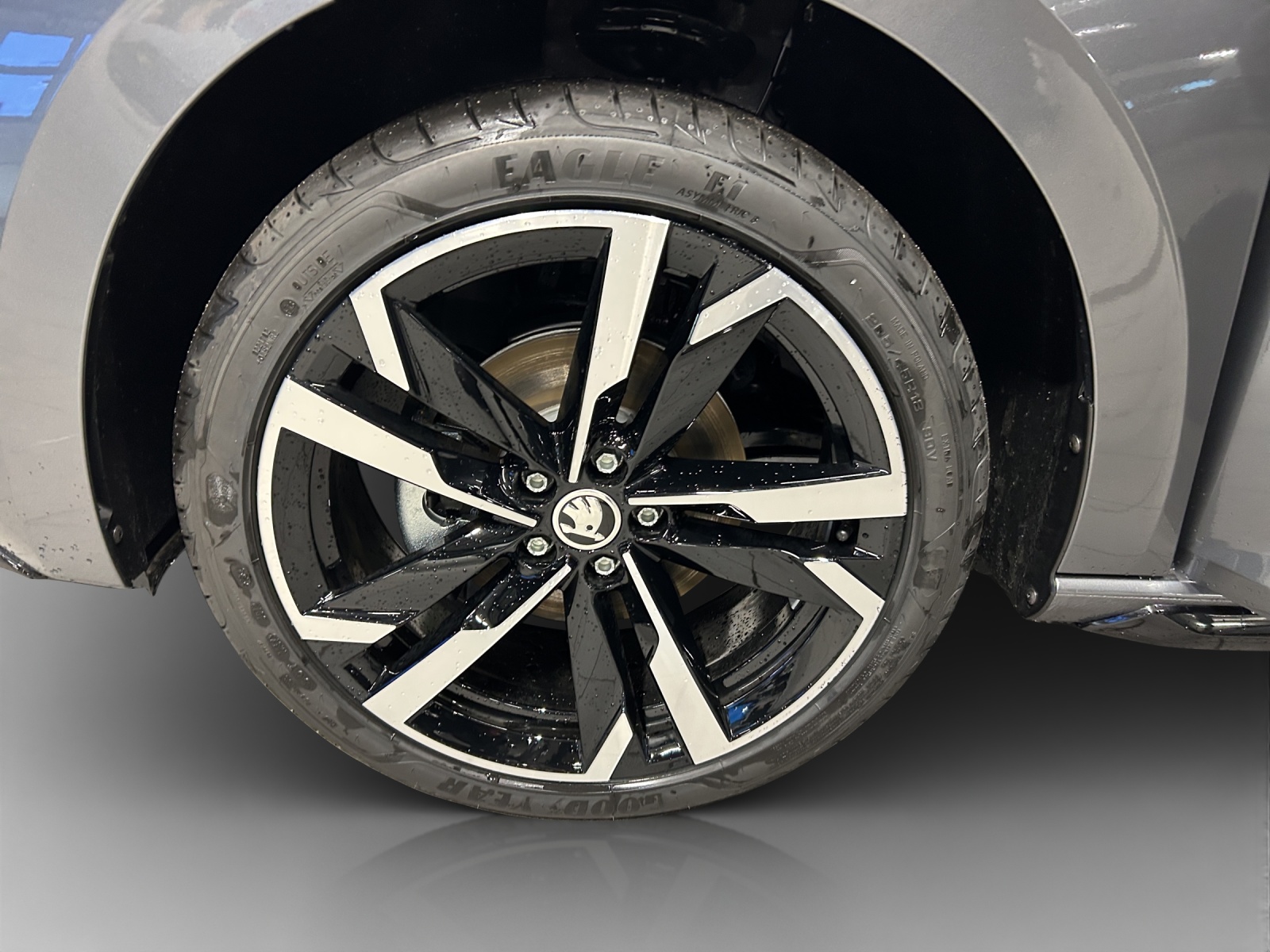 SKODA Scala 1.0 TSI Monte Carlo DSG-image-15