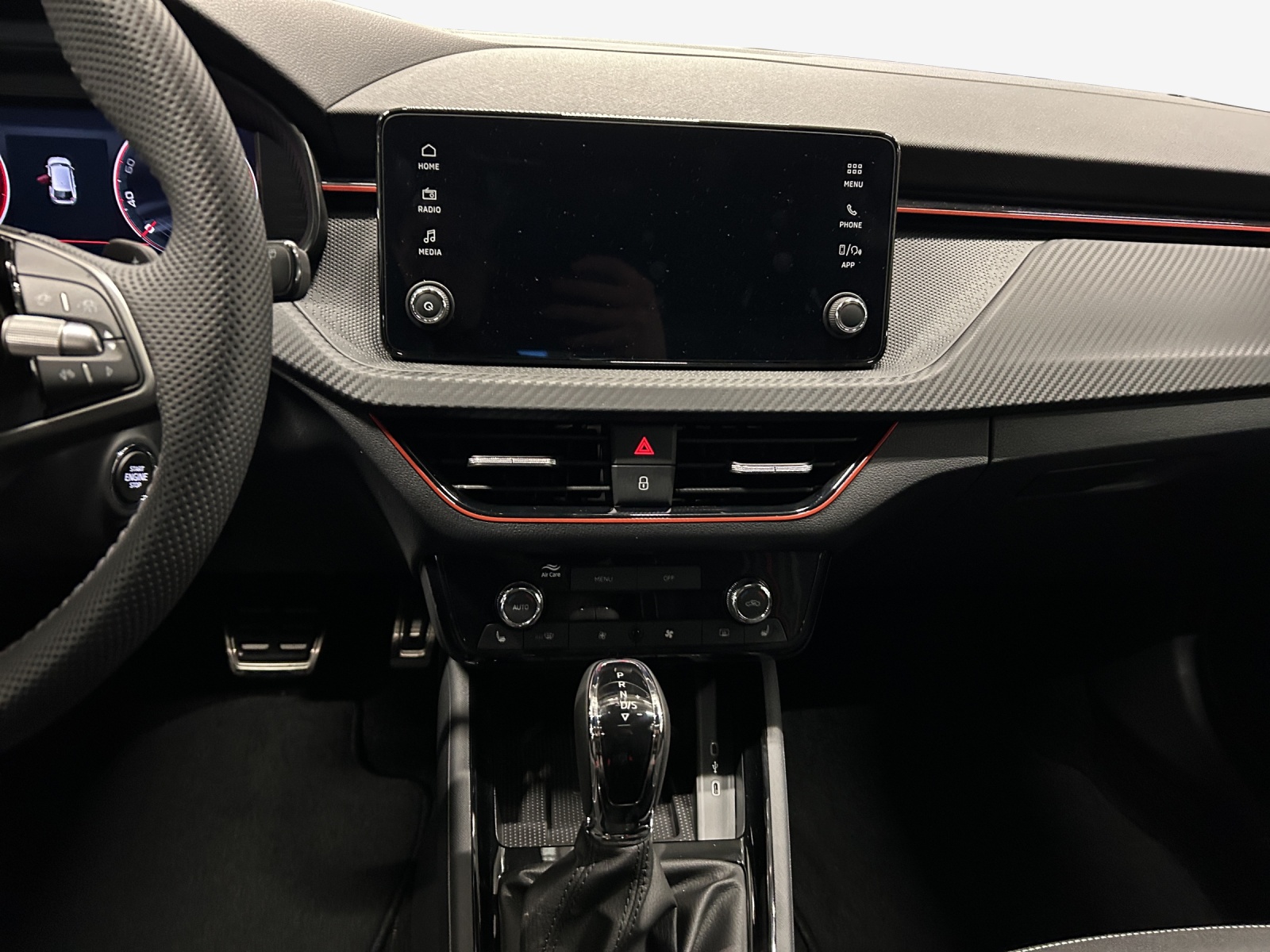 SKODA Scala 1.0 TSI Monte Carlo DSG-image-10