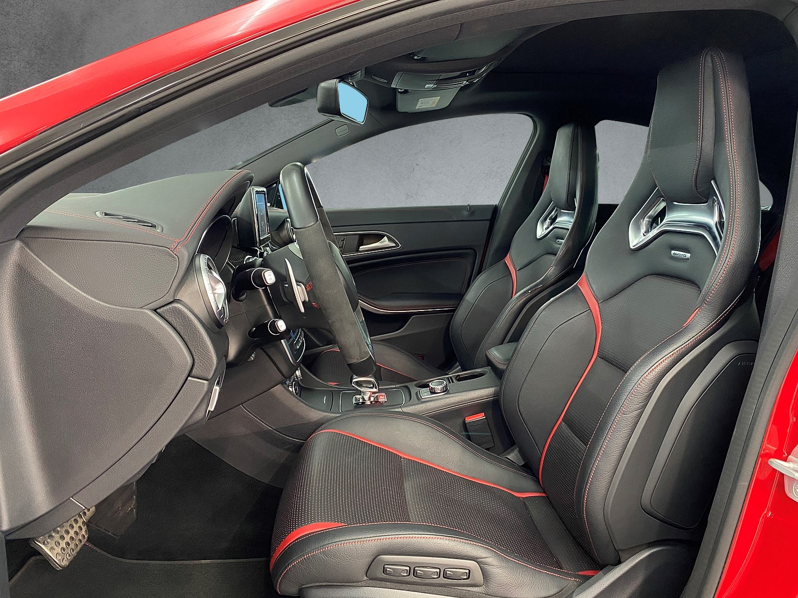 MERCEDES-BENZ CLA 45 AMG 4Matic Speedshift-image-7
