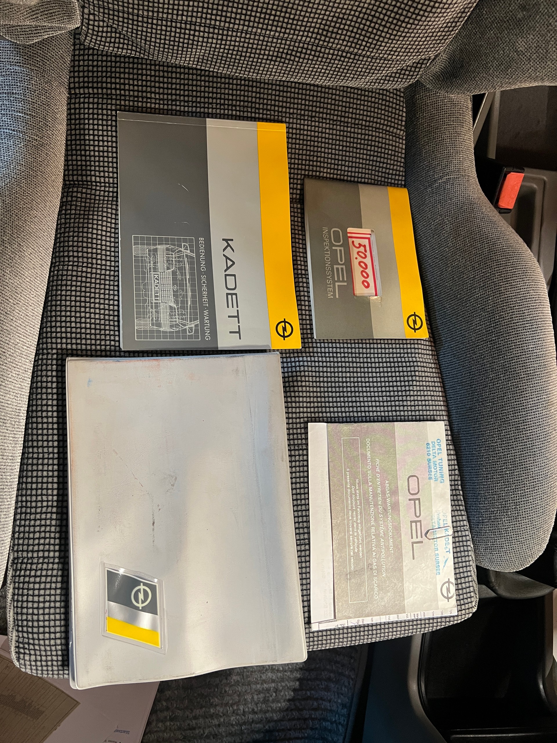 OPEL Kadett 1800 GSi-image-15