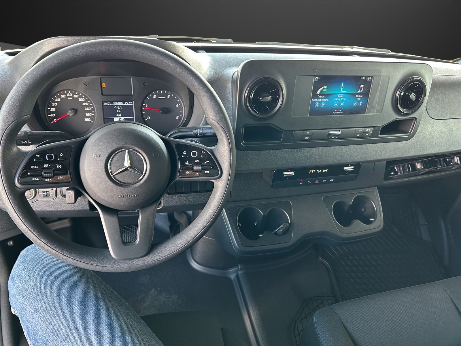 MERCEDES-BENZ Sprinter 317 CDI Lang 9G-TRONIC-image-8