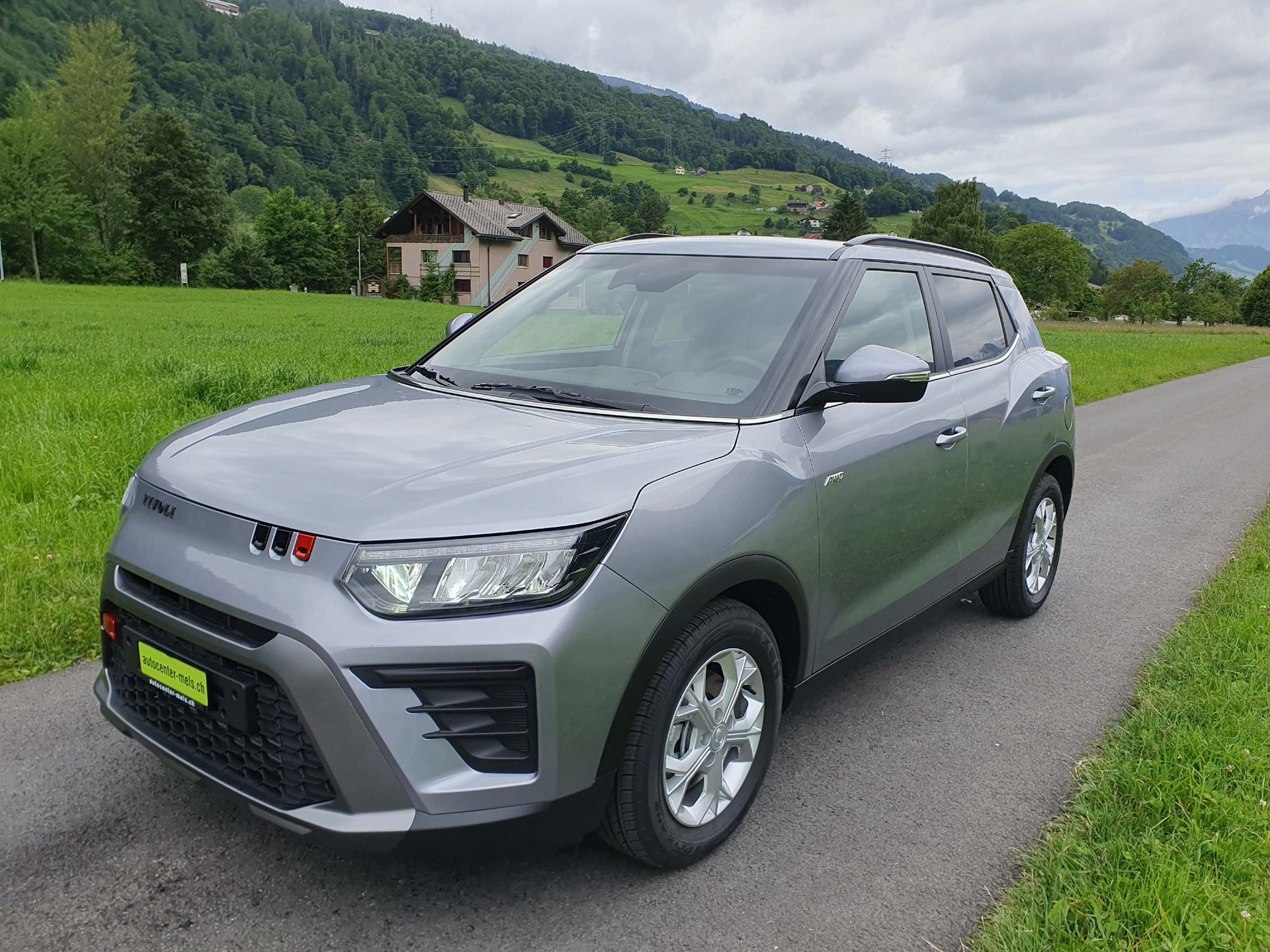 KGM-SsangYong Tivoli 1.5 Turbo 4WD Swiss+-image-3